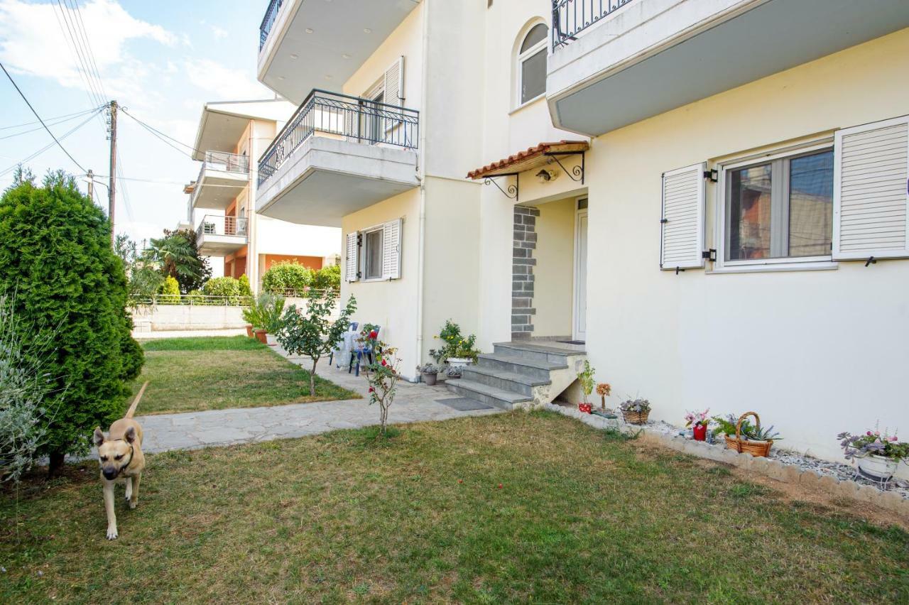 La Casa - Traditionally Elegant Apt 38M2 W Prk Grd Ioannina Luaran gambar