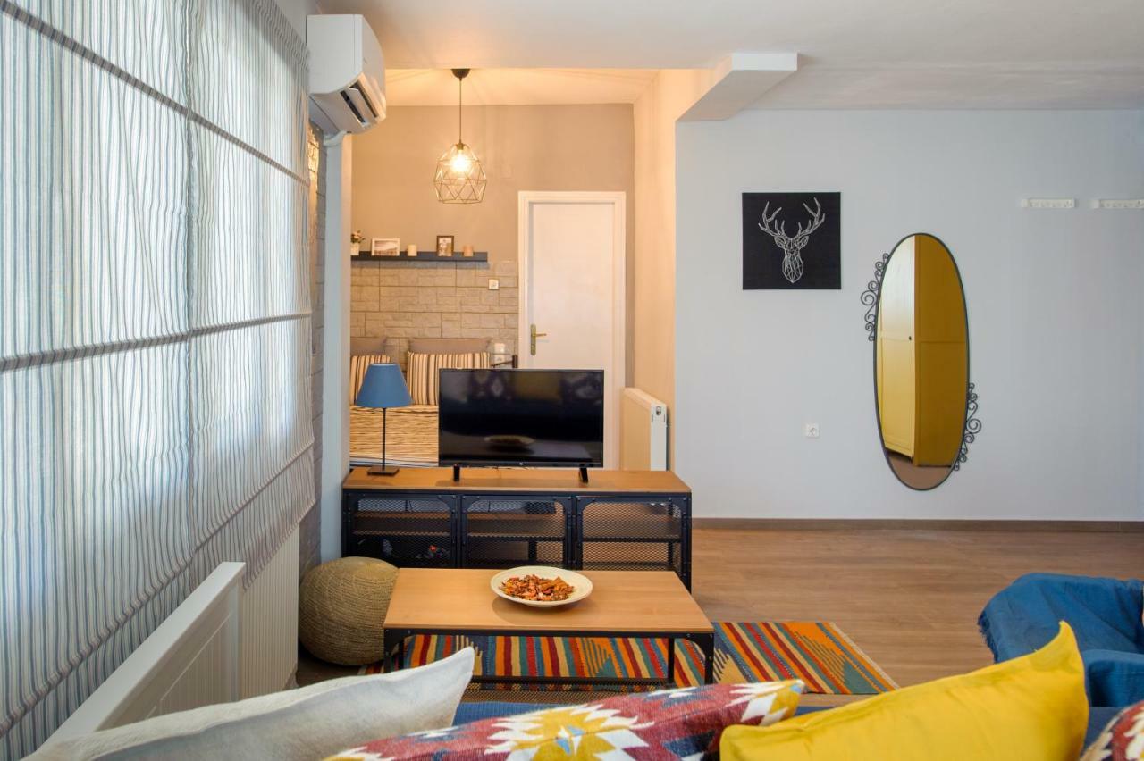 La Casa - Traditionally Elegant Apt 38M2 W Prk Grd Ioannina Luaran gambar